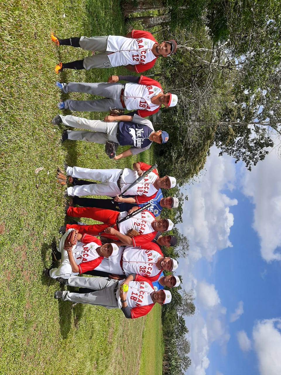 Entrega de útiles deportivos en URACCAN recinto Nueva Guinea