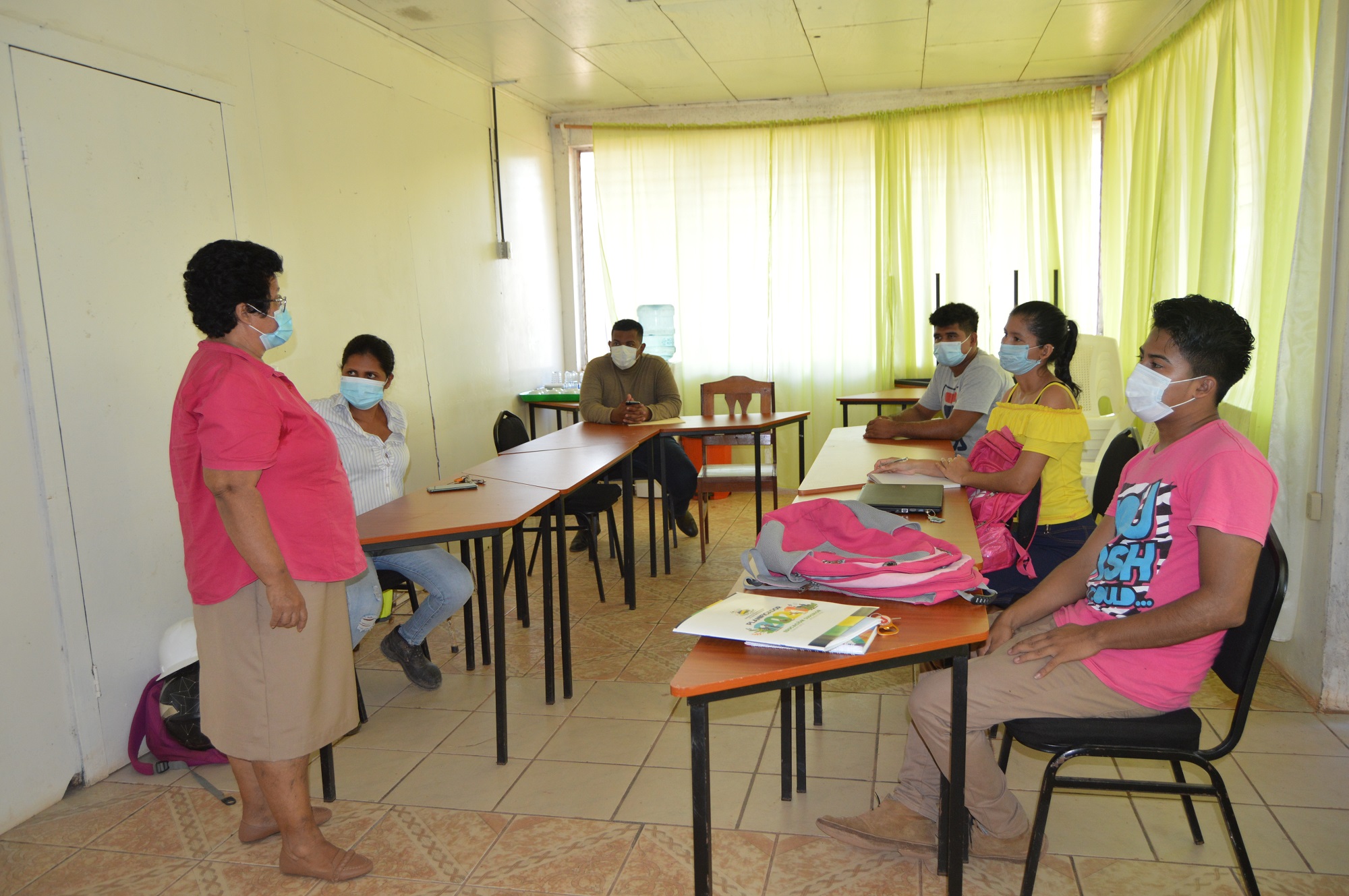 Capacitación a estudiantes de Ingeniería Civil en URACCAN recinto Bilwi