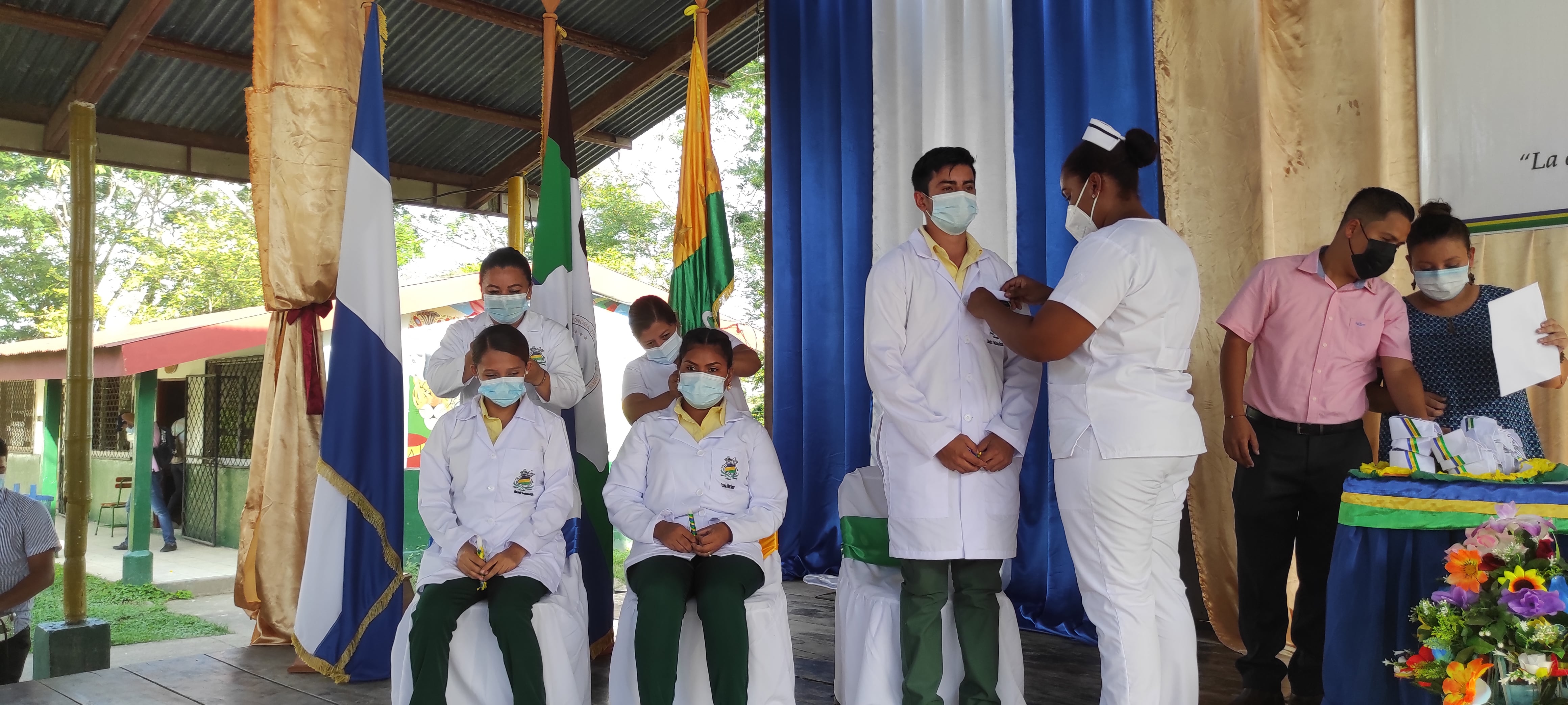 Imponen cofias e insignias a estudiantes de Enfermería Intercultural en URACCAN recinto Las Minas