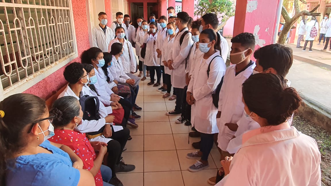 Students of Intercultural Medicine of URACCAN Bilwi campus begin their rotating practices